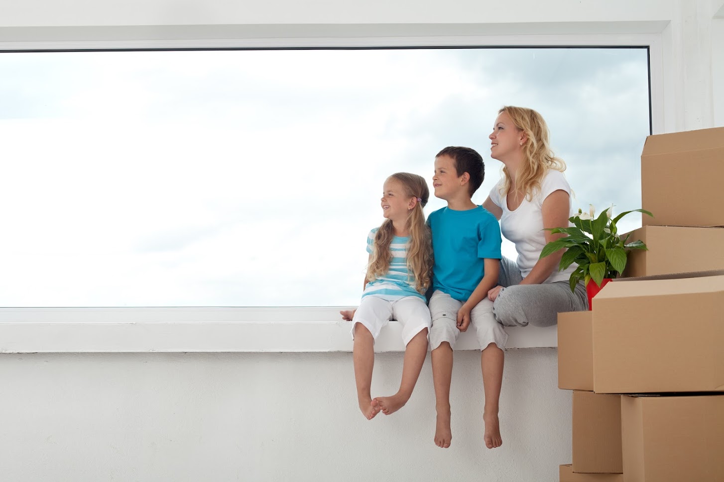 Mother and Her Two Children — Chicago, IL — Affordable Moving Company, Inc.